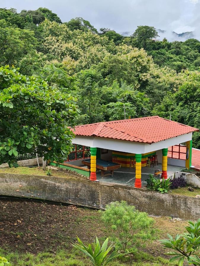 La Casa Del Conde Bed & Breakfast Naranjo  ภายนอก รูปภาพ